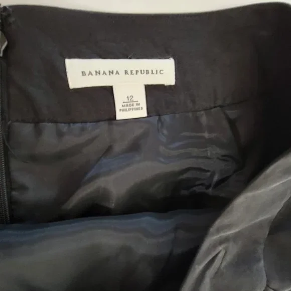 Banana Republic Pleated Layered Mini Skirt, Black Size 12, NWOT - Picture 2 of 7
